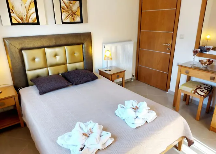 Socrate\'S Apartment\'S With Share Pool
