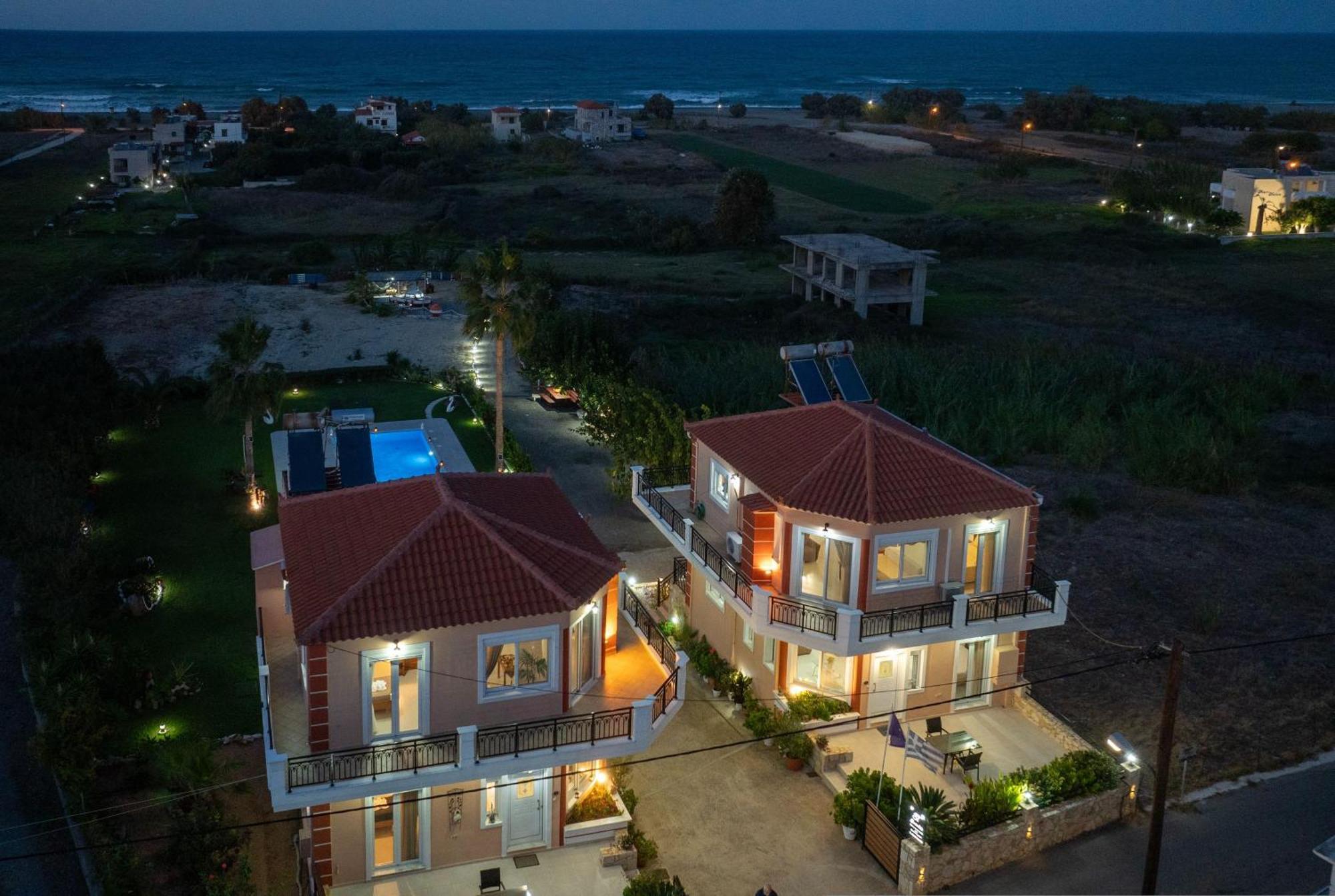Socrate's Apartment's With Share Pool * Камисиана