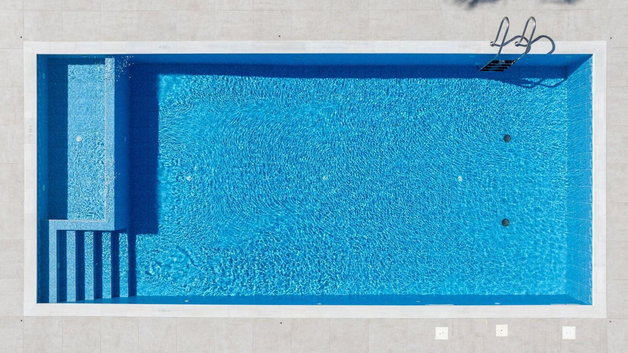 Socrate's Apartment's With Share Pool Appartement